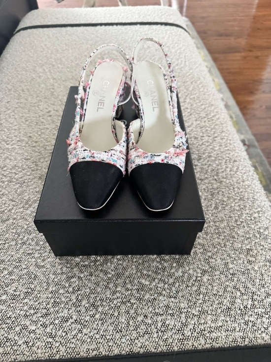CHANEL Shoes - CHANEL Black and Pink Tweed Cap-Toe Slingback Mules
